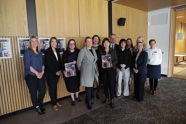 (Left to Right) Lenice Gaunt LVA, Kelly O’Callaghan Mayor LCC, Harriet Shing Member for Eastern, Robyn Wildblood, Jo Porter Director Federation Uni, Mary-Anne Thomas Minister for Regional Development, Chris Buckingham CEO Latrobe Authority, Jen Daltry DHS and from Federation University Michelle Prezioso, Lousia Remedios, Carolyn Unsworth and Valerie Prokopiv.
